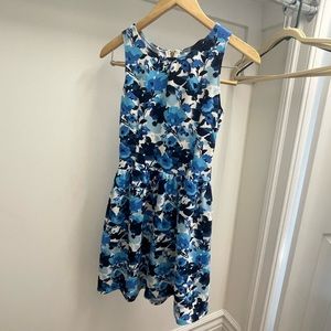 Girl’s Aqua dress!